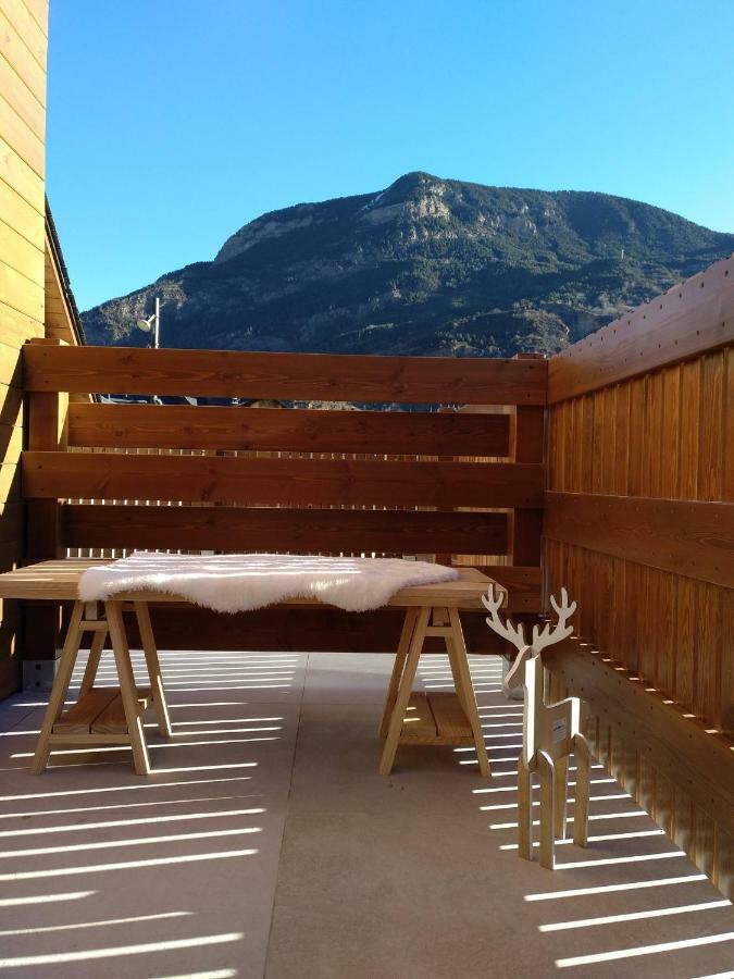 Appartamento Tuca del Mont Benasque Esterno foto